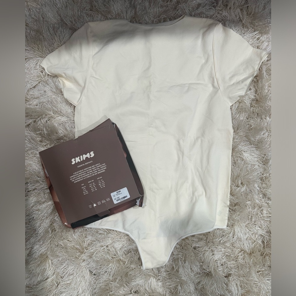 NIB Skims Raw Hem  T-Shirt Bodysuit